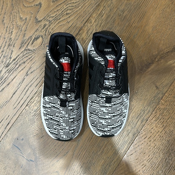 Adidas - Picture 5 of 7